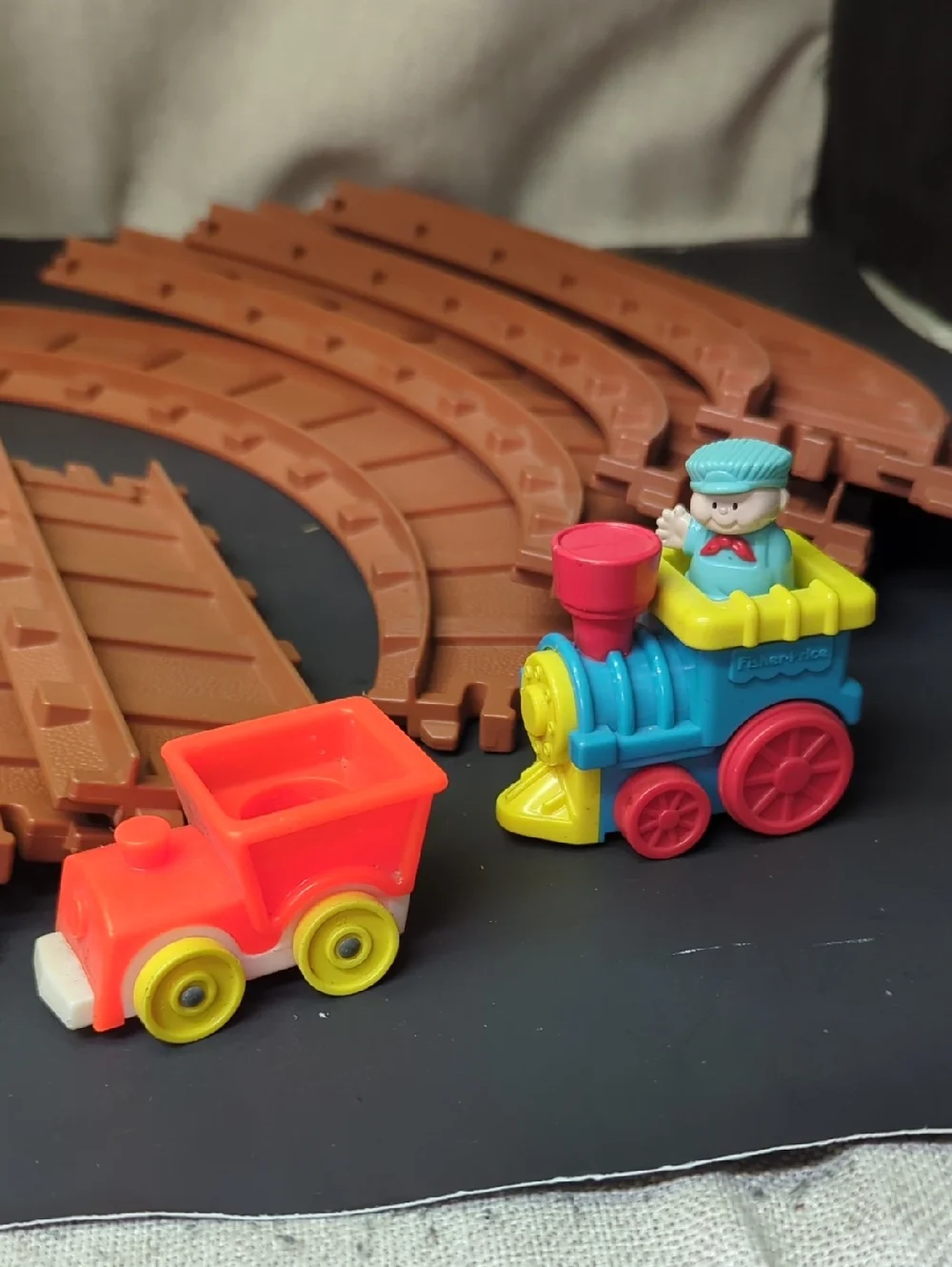 Fisher Price‎ Little People Lift & Load Railroad #943